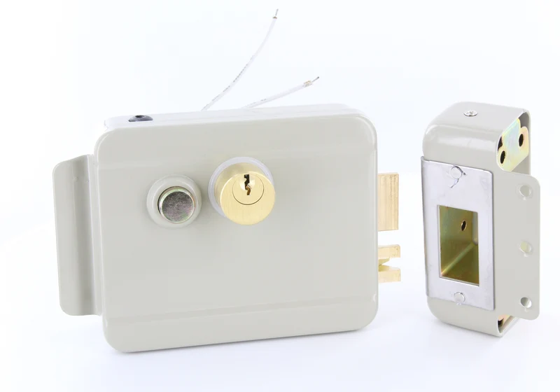Reversible electric lock