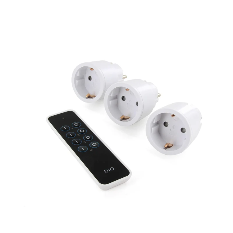 DiO First Nano: Three sockets + remote control