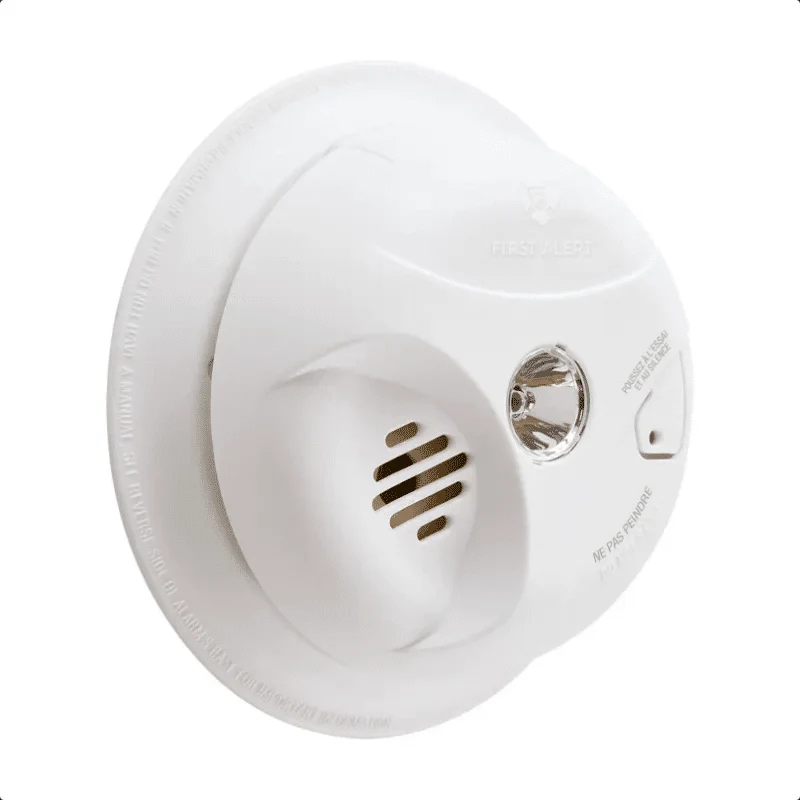 First Alert Battery Operated Smoke Detector With Escape Light and Silence (1039801)
